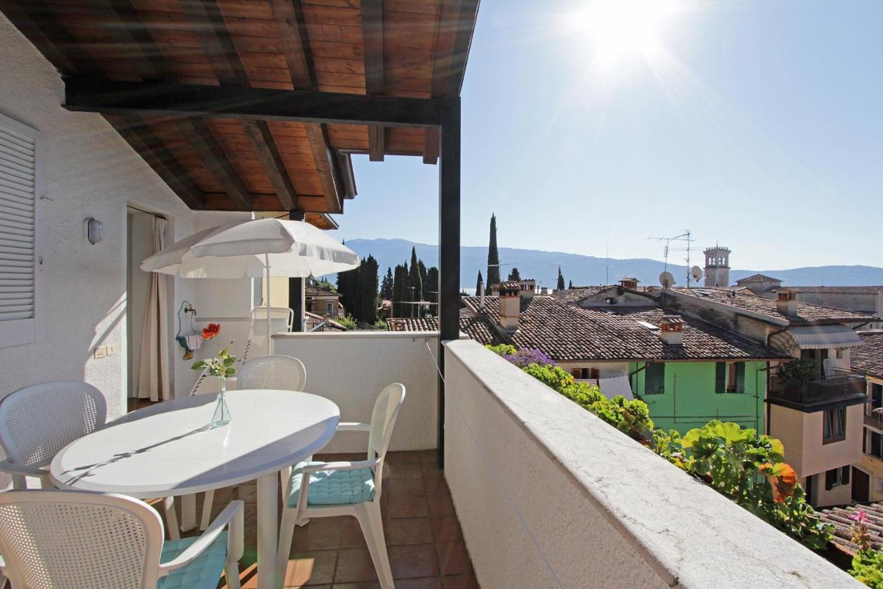 Casa Marsilva - Holiday Apartment With Roof Terrace, Near The Lake トスコラーノ・マデルノ エクステリア 写真