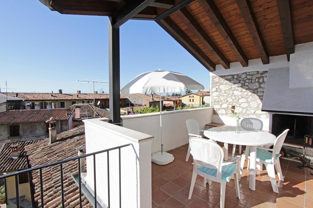 Casa Marsilva - Holiday Apartment With Roof Terrace, Near The Lake トスコラーノ・マデルノ エクステリア 写真